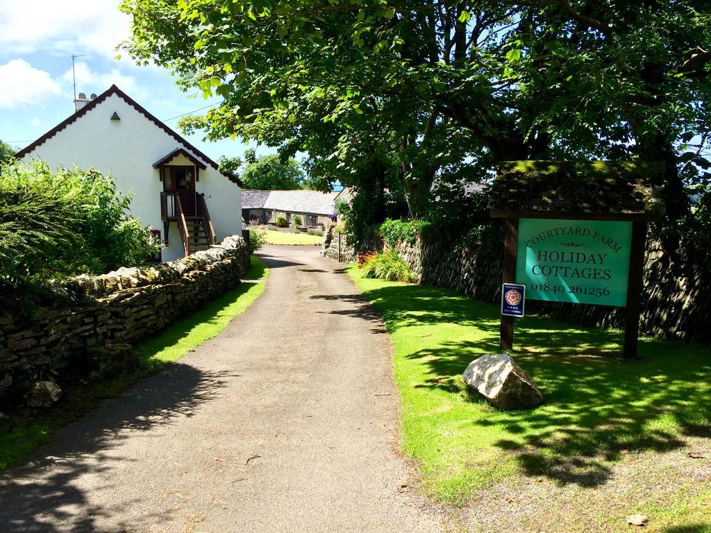 Courtyard Farm Cottages Mill End 博斯卡斯尔 外观 照片